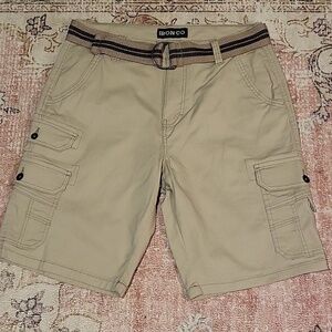 Iron Co. Classic Men's Khaki Cargo Shorts - Size 32